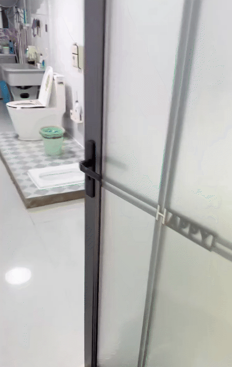 Clip khoe nhà vệ sinh “gây bão” MXH: Sạch tinh tươm, rộng rãi thoải mái, nhưng bố cục lại khiến "âm điểm"- Ảnh 2.