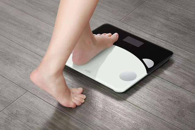 Phần đuôi lông mày bỗng khác lạ, người đàn ông đi khám thì phát hiện mắc ung thư- Ảnh 3. Phần đuôi lông mày bỗng khác lạ, người đàn ông đi khám thì phát hiện mắc ung thư- Ảnh 3.