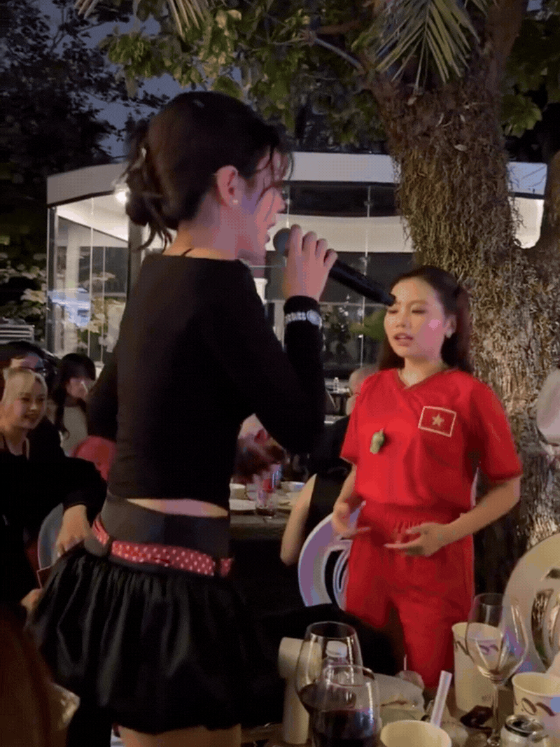 Cặp Em Xinh khiến dân tình phát sốt vì size gap không tưởng, "có thật là cách nhau một tuổi không vậy?" - Ảnh 1.