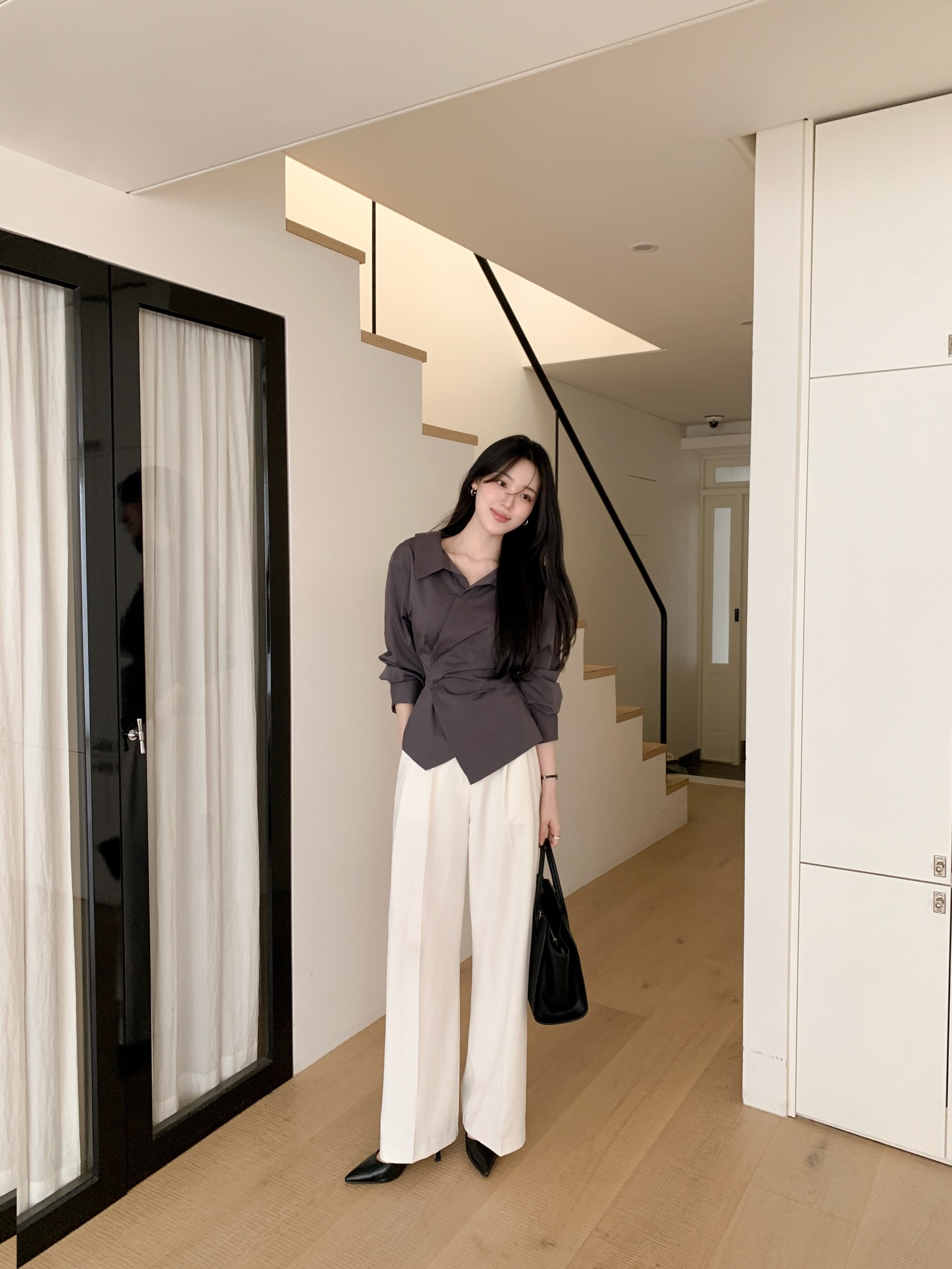 Đã tìm ra top 4 mẫu áo được yêu thích nhất đầu năm 2026: Toàn kiểu siêu trẻ và tinh tế- Ảnh 5. Đã tìm ra top 4 mẫu áo được yêu thích nhất đầu năm 2026: Toàn kiểu siêu trẻ và tinh tế- Ảnh 5.