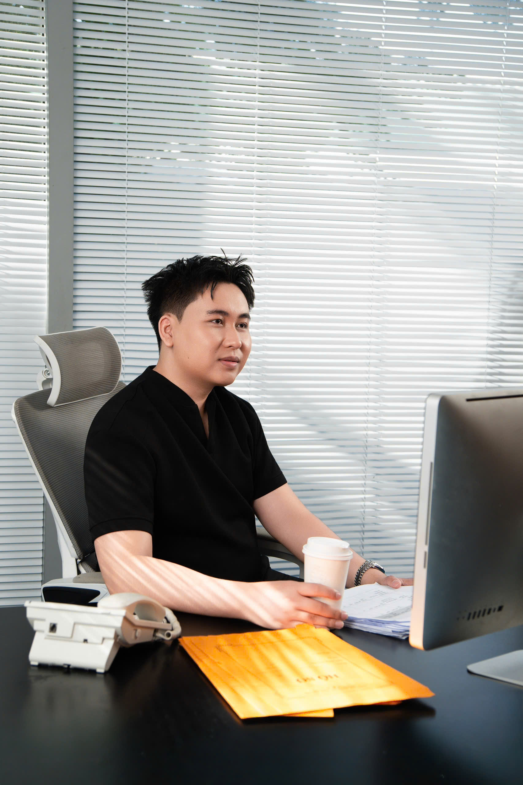 Chuyên gia truyền thông Nguyễn Quang: ‘Làm việc độc lập giỏi chưa chắc làm việc nhóm tốt’ - Ảnh 2.