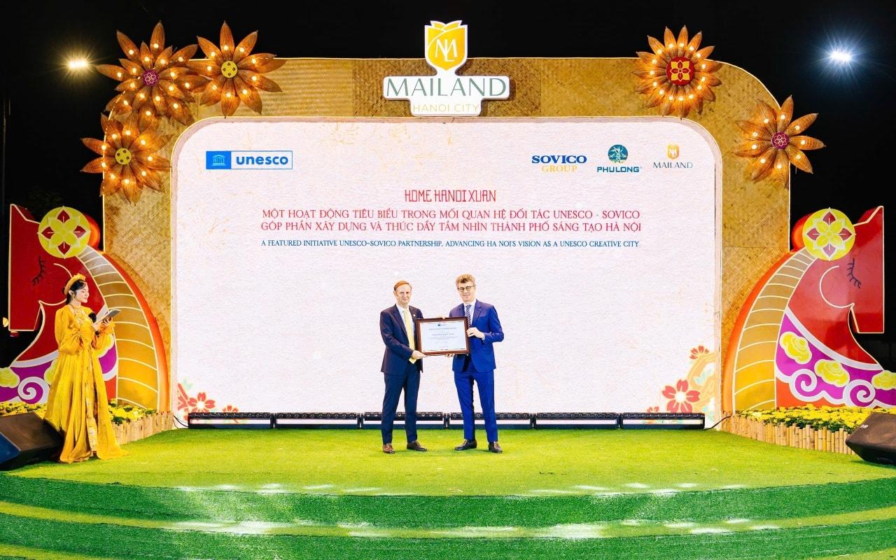 Giải mã Đường hoa Home Hanoi Xuan 2026: Tọa độ du xuân mới đang được giới trẻ Hà Nội rủ nhau check-in - Ảnh 9.