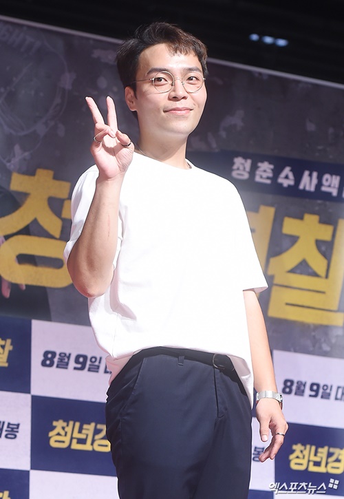 Xôn xao của showbiz Hàn hôm nay: Jisoo kết hôn, Park Seo Joon xác nhận đến dự - Ảnh 1.