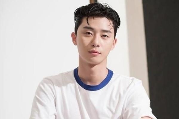 Xôn xao của showbiz Hàn hôm nay: Jisoo kết hôn, Park Seo Joon xác nhận đến dự - Ảnh 2.