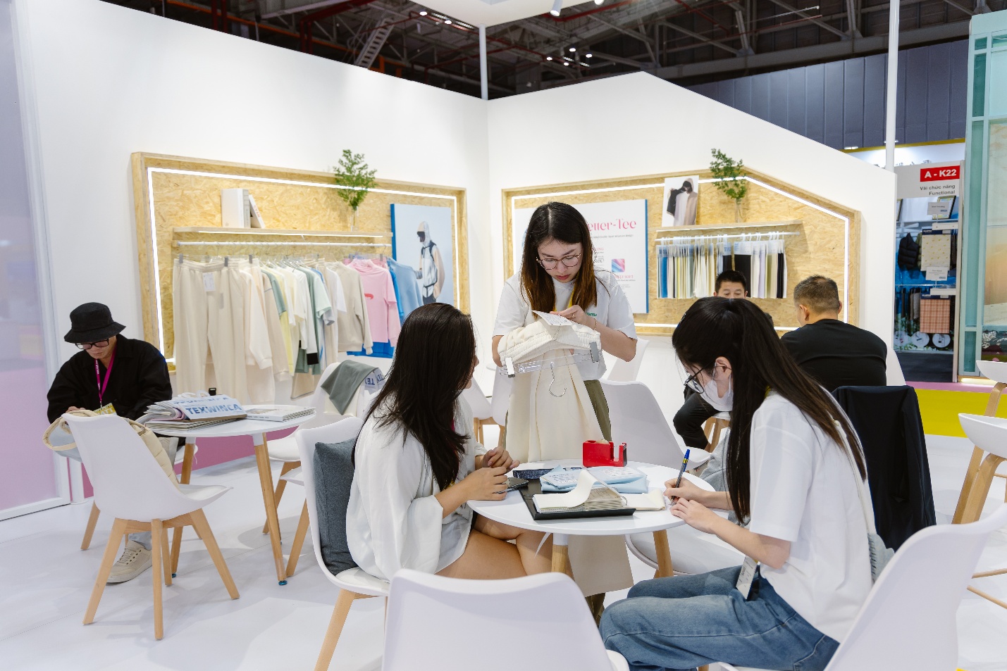 Điểm đến của nhiều thương hiệu lớn- Ảnh 2.