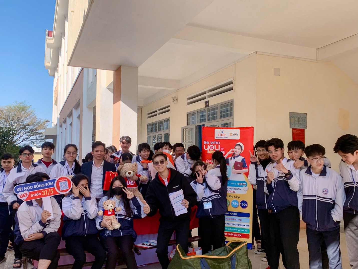 Thí sinh Tây Nguyên xét học bổng sớm: Chủ động “giữ chỗ” ngành học tại UEF - Ảnh 3.