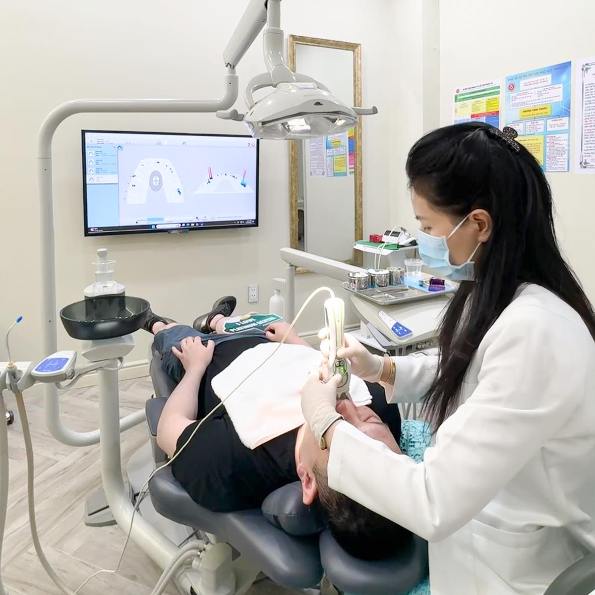 Không phải vì răng hỏng: Lý do khách hàng quay lại phòng khám nha khoa sau 5–7 năm - Ảnh 4.