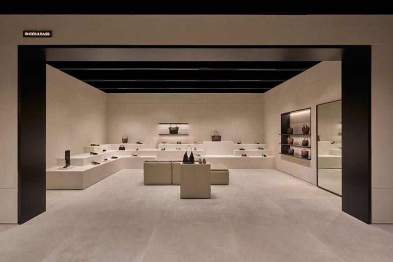 Khám phá không gian concept store mới của Zara tại Hanoi Centre- Ảnh 5. Khám phá không gian concept store mới của Zara tại Hanoi Centre- Ảnh 5.