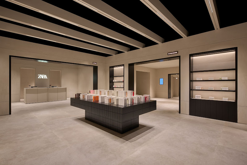 Khám phá không gian concept store mới của Zara tại Hanoi Centre- Ảnh 6. Khám phá không gian concept store mới của Zara tại Hanoi Centre- Ảnh 6.