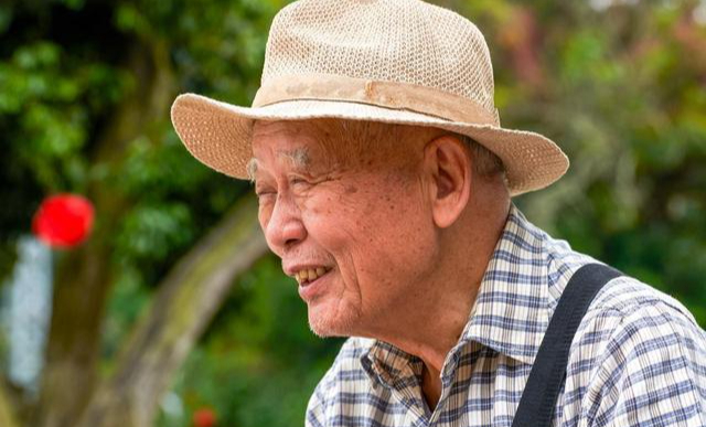 Người sau 70 tuổi, nếu nhớ được 3 câu nói giản dị này thì phần lớn có thể sống tới 100 tuổi - Ảnh 1.