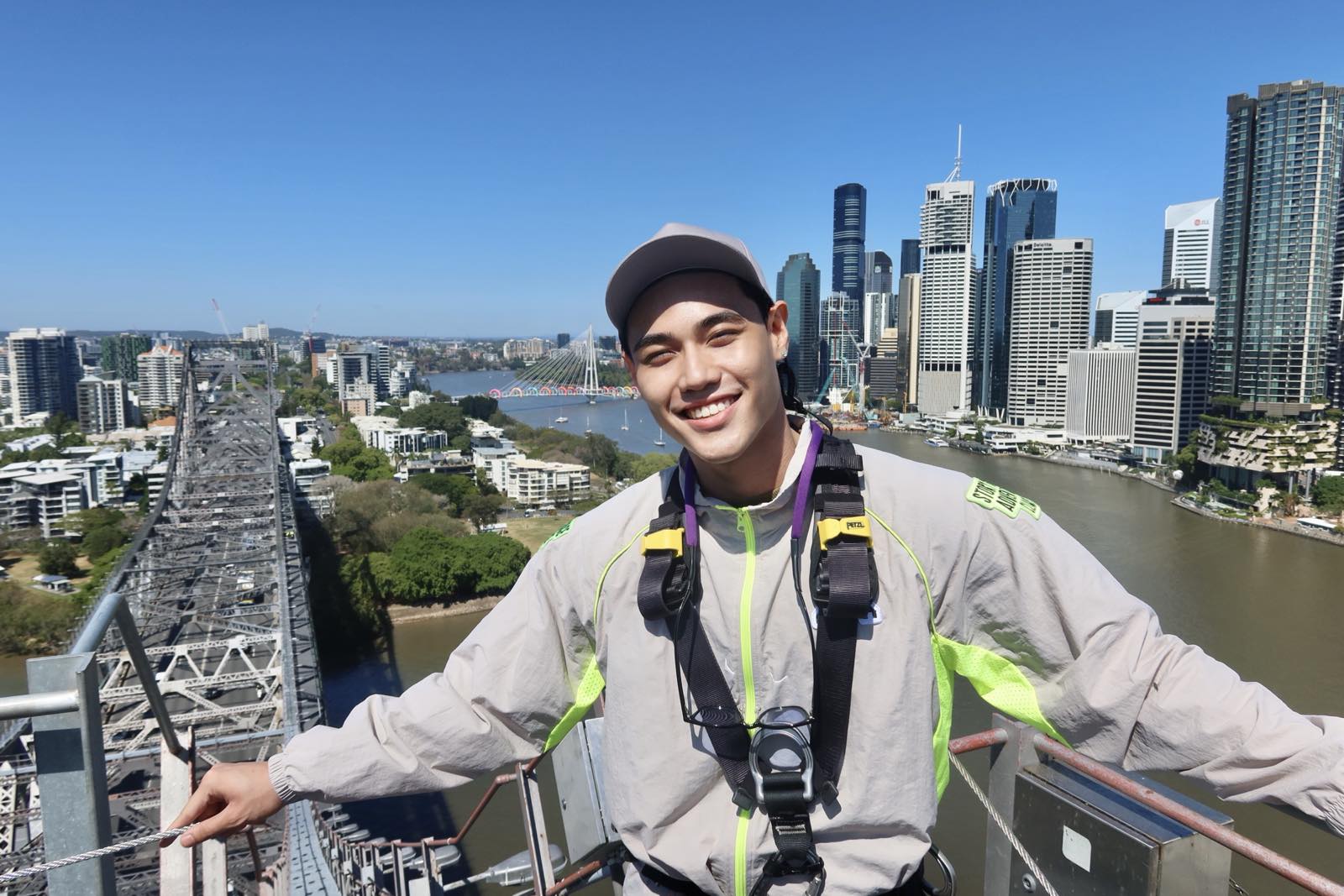 Khi người trẻ xem hành trình bay như một phần của kỳ nghỉ - Ảnh 3.