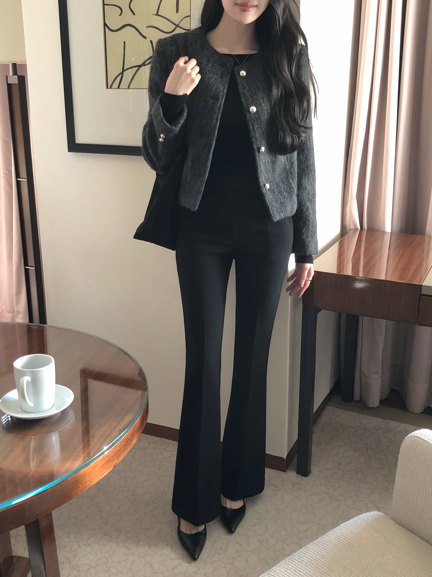 4 công thức diện đồ Tết đơn giản mà vẫn cuốn hút dành cho ai không thích cầu kỳ- Ảnh 1.