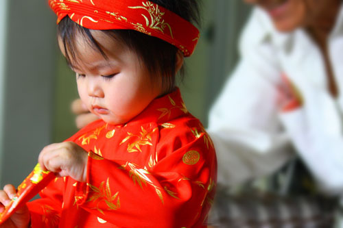 Tiền lì xì của trẻ nên đưa vào đêm Giao thừa hay mùng 1? Thực ra có nhiều điều cần lưu ý - Ảnh 3.