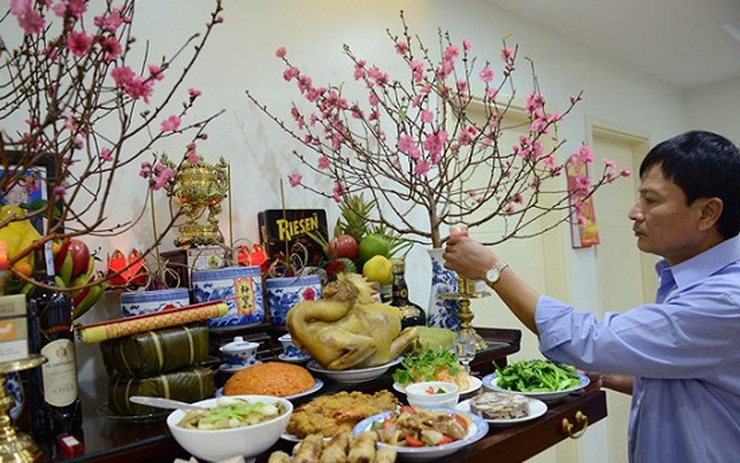 Gà cúng nên quay vào hay quay ra bàn thờ? Thì ra nhiều nhà đang làm ngược mà không biết- Ảnh 2.