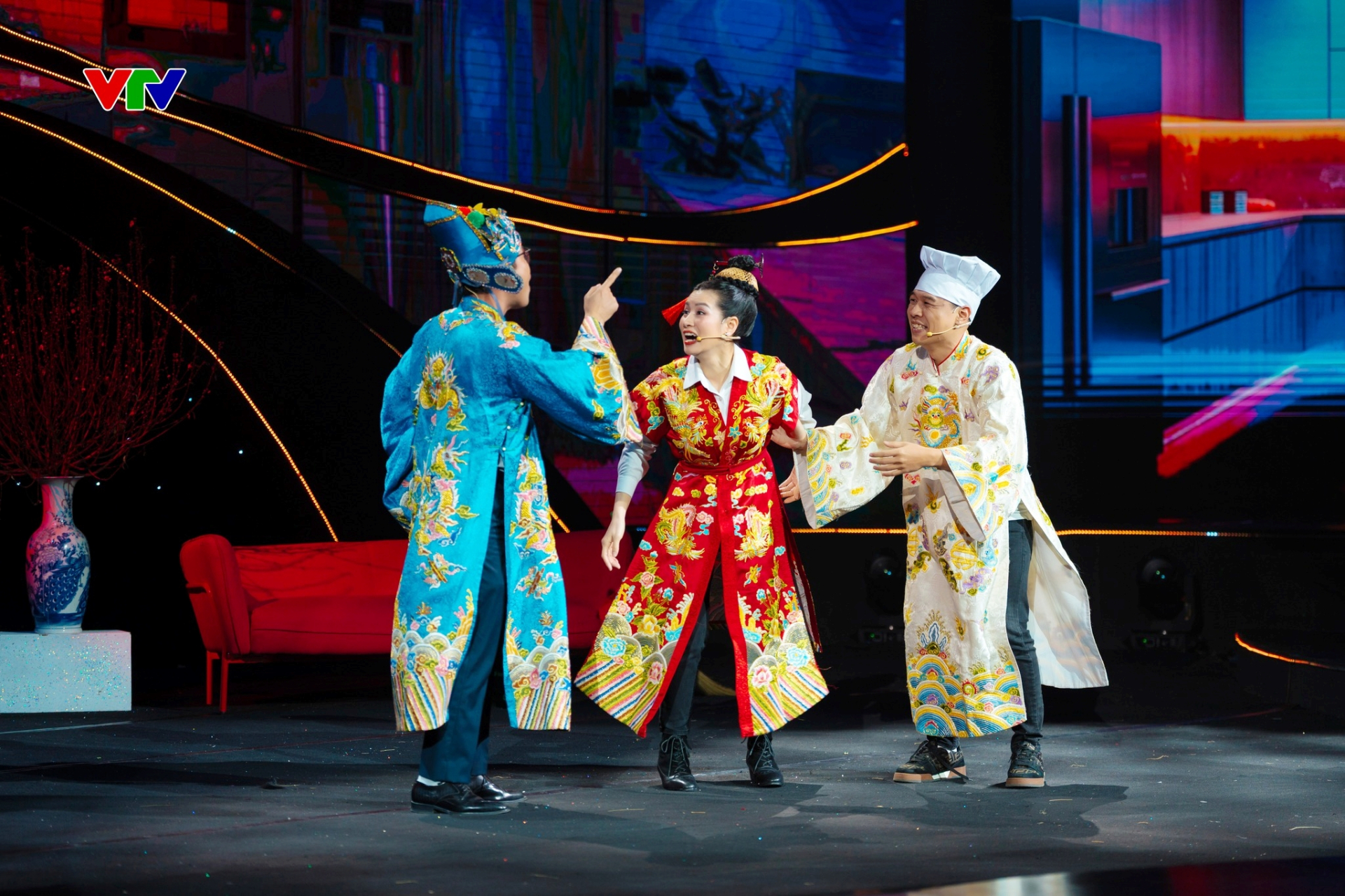 Gặp Nhau Cuối Năm dở đến nỗi "uống nước lọc còn thấy mặn hơn", netizen kêu gào đòi trả lại Táo Quân- Ảnh 1.