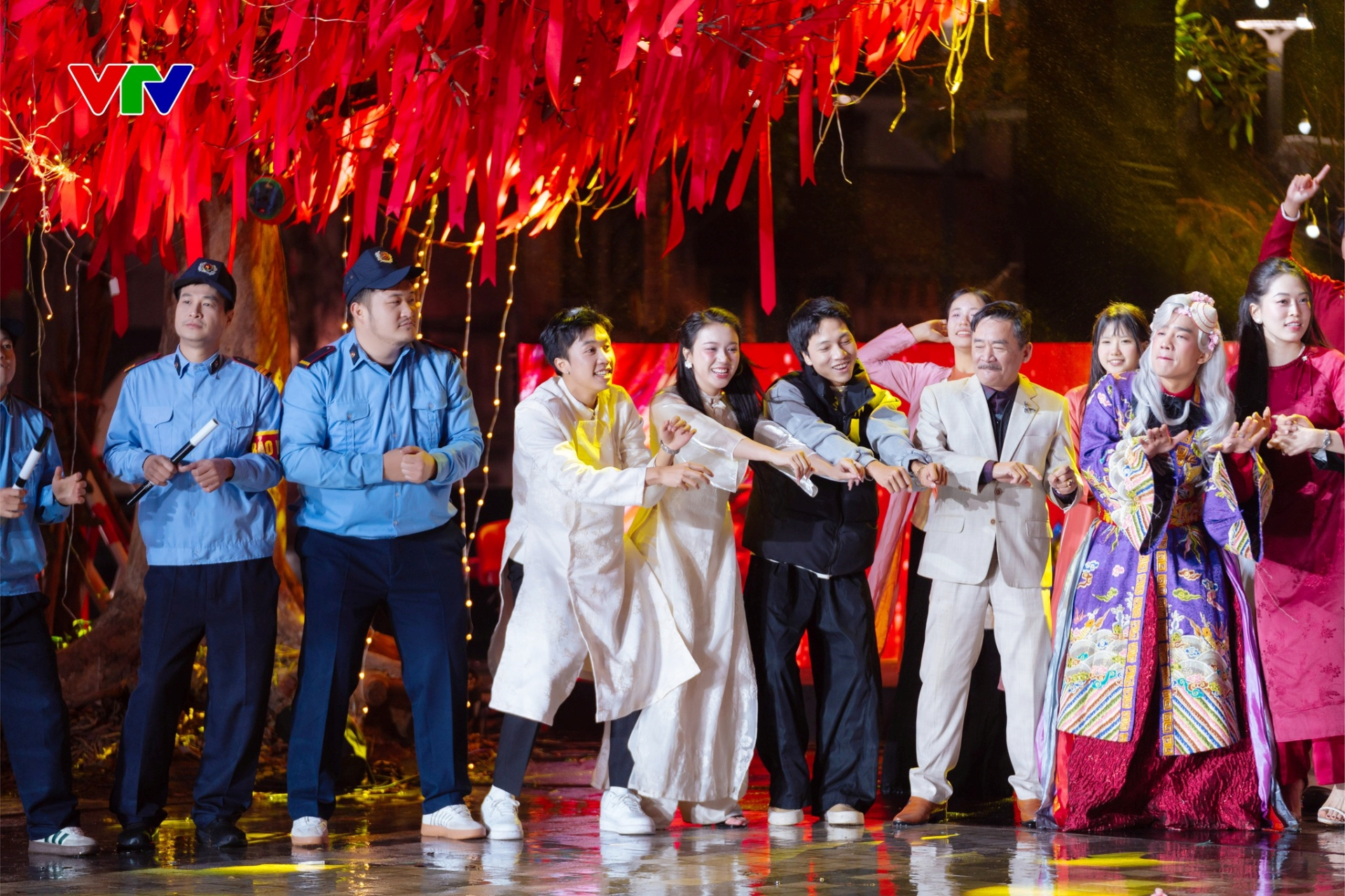 Gặp Nhau Cuối Năm dở đến nỗi "uống nước lọc còn thấy mặn hơn", netizen kêu gào đòi trả lại Táo Quân- Ảnh 6.