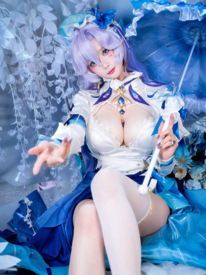 Coser khoe dáng tại sự kiện làm fan tiếc nuối vì chỉ được gặp Idol 2 ngày tại festival- Ảnh 6.