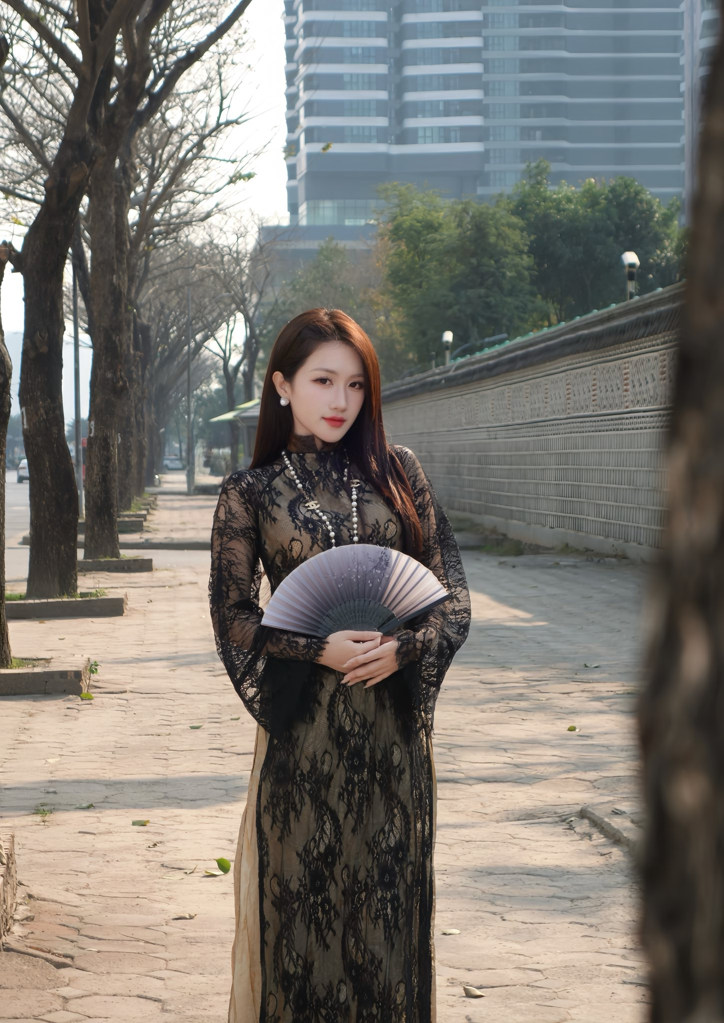 "Chốt hạ" cuối năm bằng bộ ảnh áo dài, MC Linh Nắng khiến triệu anh em game thủ mê mệt - Ảnh 1.