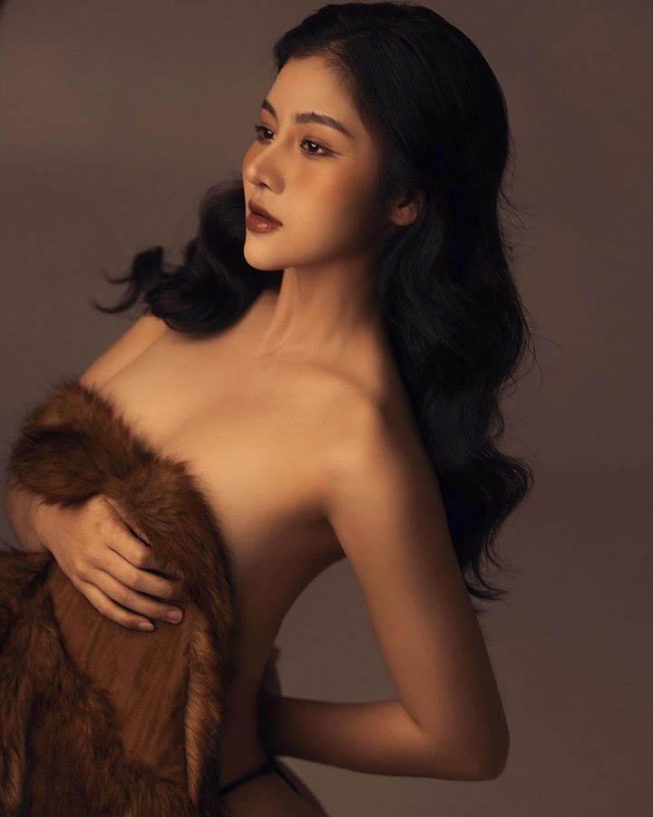 Hot girl phòng gym đem cả tạ về quê tập xuyên Tết, quyết tâm giữ 3 vòng bốc lửa dù ăn “thả phanh”- Ảnh 5.