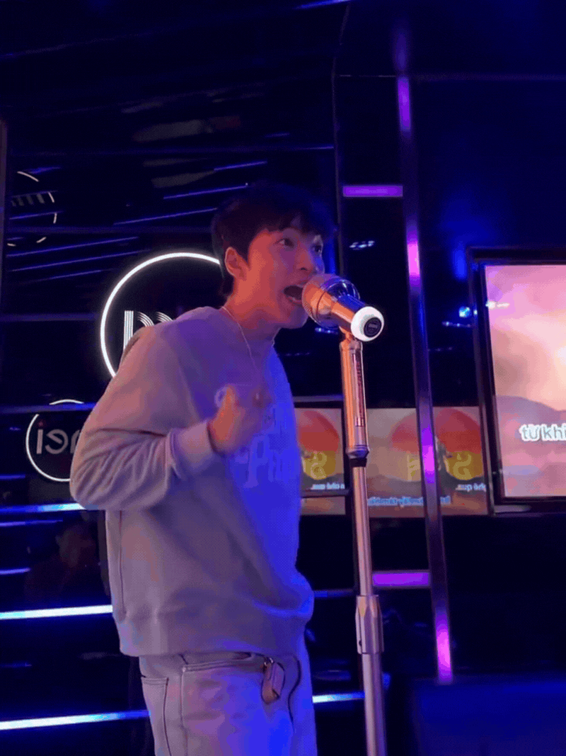 Cả cõi mạng như muốn “tái sinh” bởi vì cặp đôi HIEUTHUHAI - HURRYKNG- Ảnh 1.