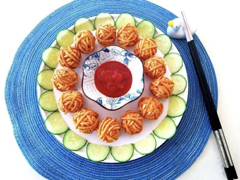 Món trứng cút cuộn mì giòn tan hoàn hảo cho bữa cơm ngày Tết 2026 - Ảnh 8.