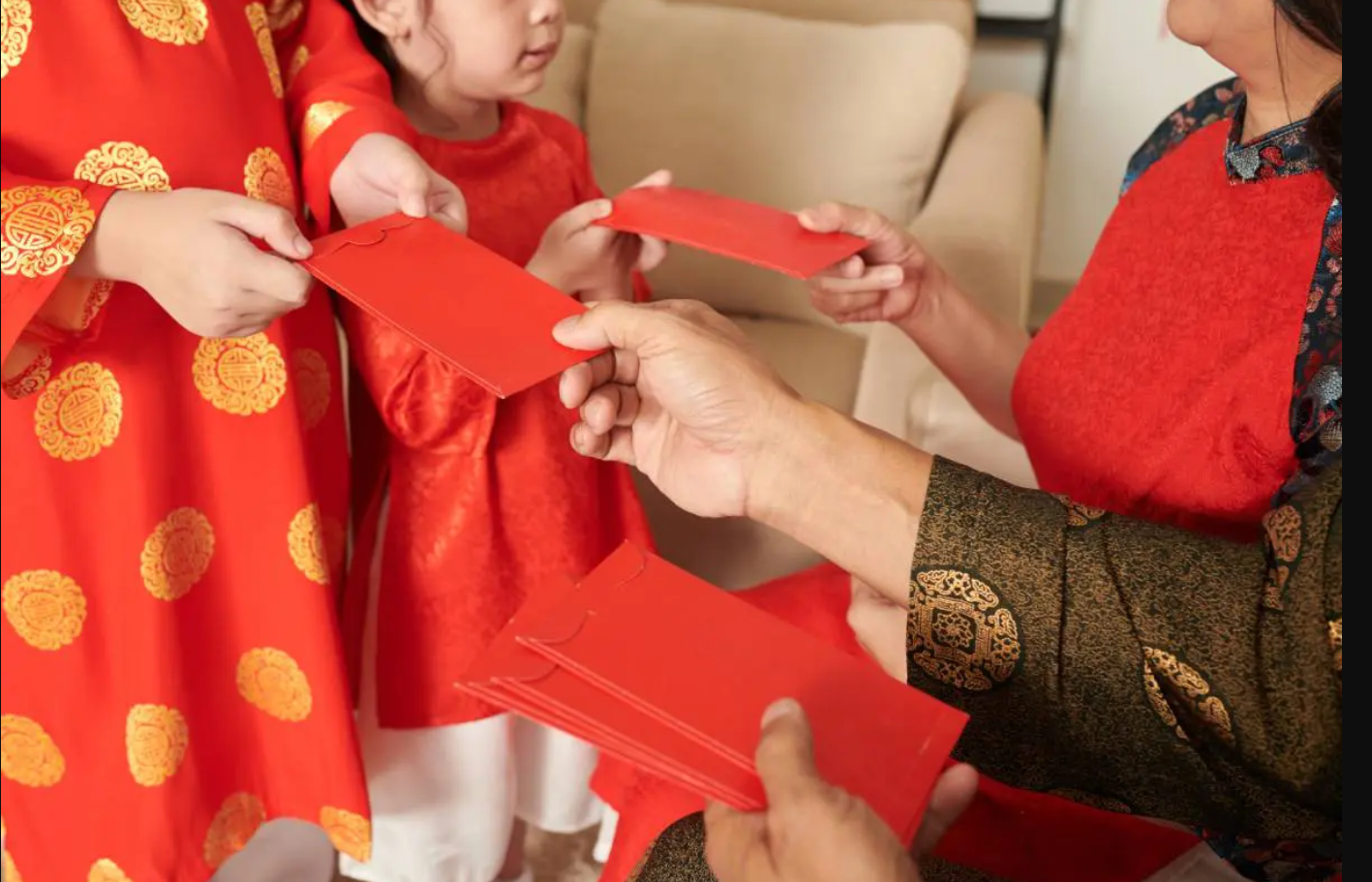 Xuất hiện 5 hiện tượng "ngược dòng" dịp Tết Nguyên đán Bính Ngọ: Báo hiệu một sự thay đổi đang đến gần - Ảnh 2.