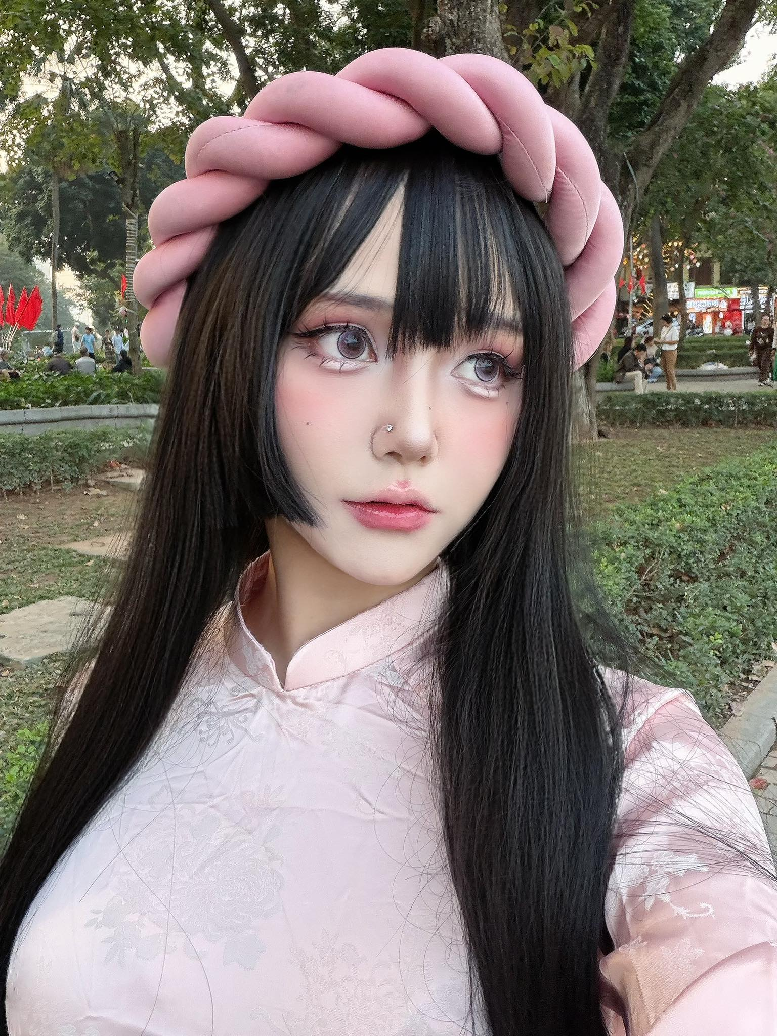 "Thoát vai" nữ coser quyến rũ, Cigw Pols ghi điểm tuyệt đối với bộ ảnh áo dài đón Tết dịu keo - Ảnh 4.