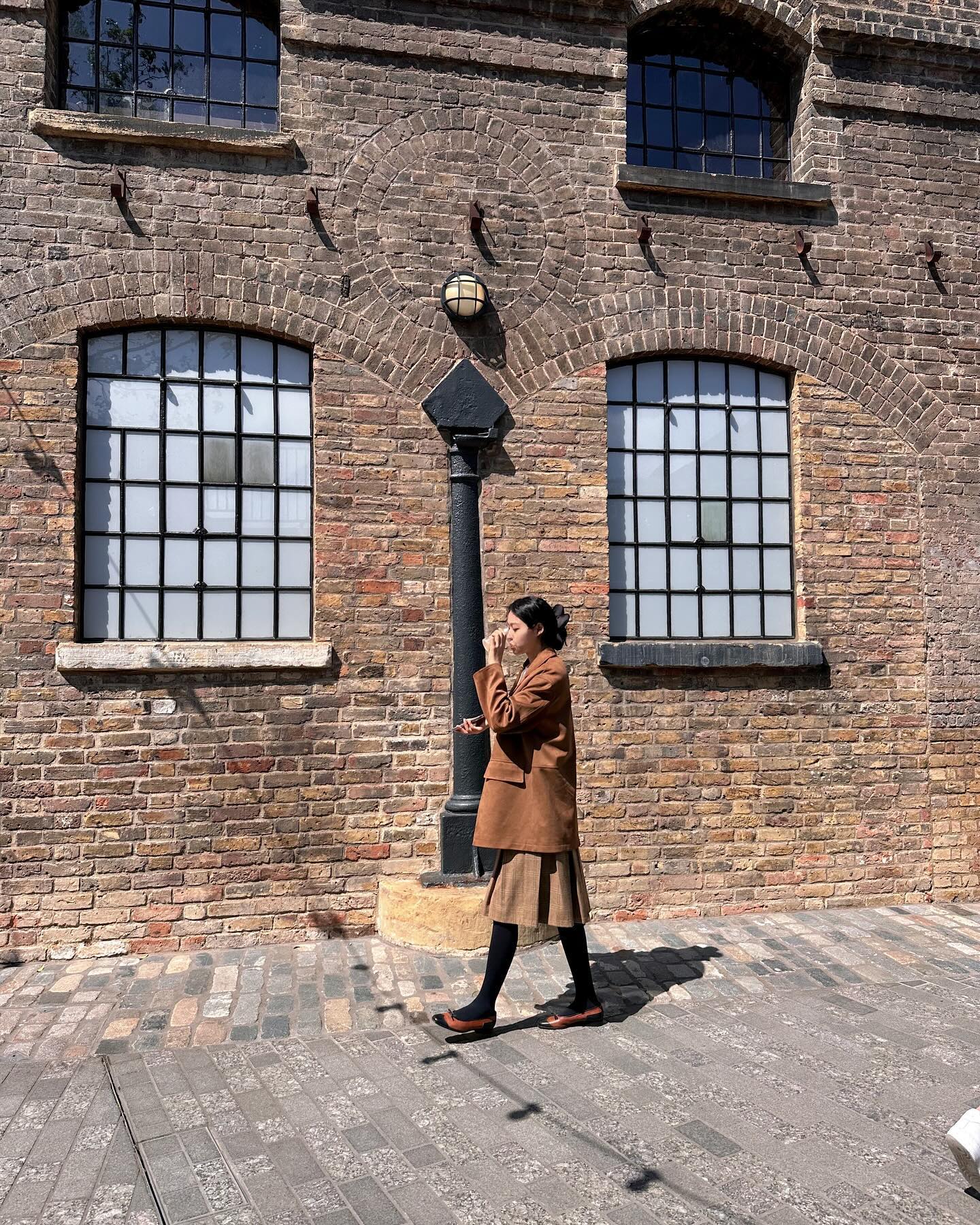 Mỹ nữ đóng cùng Song Hye Kyo trong siêu phẩm sắp chiếu: Nhan sắc như thiên thần, style xuất sắc- Ảnh 15.