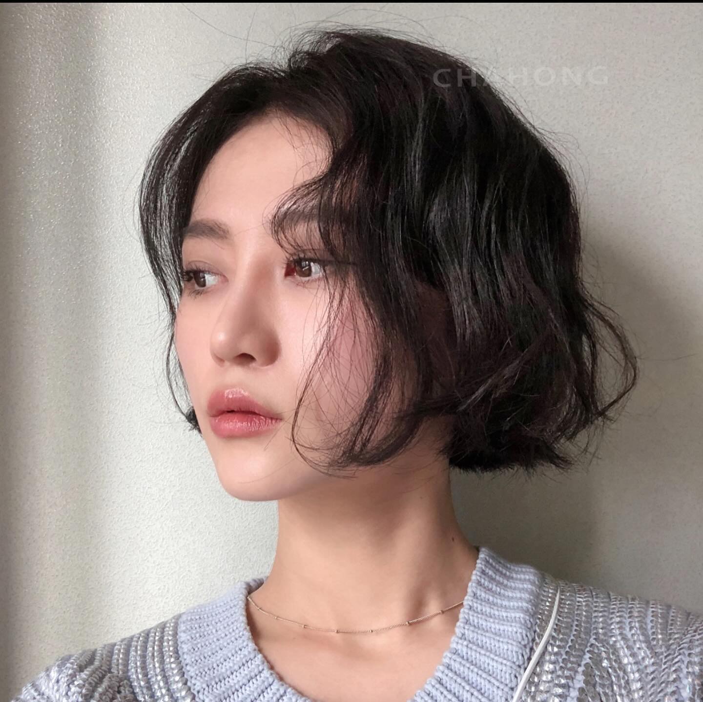 4 kiểu tóc ngắn đón Tết cho gương mặt tròn: Cực kỳ sang chảnh, "bùng nổ" vẻ ngọt ngào tươi trẻ- Ảnh 7.