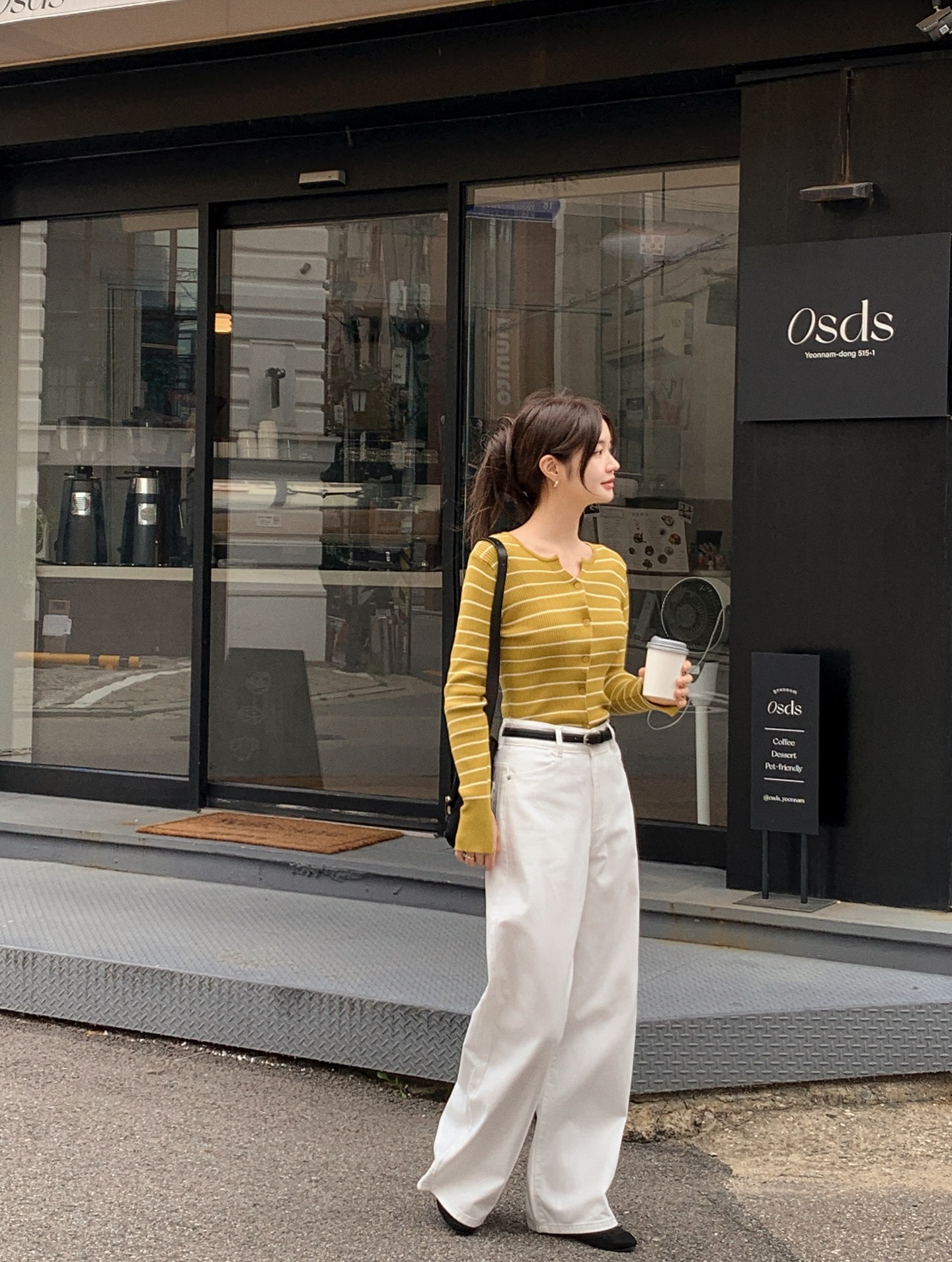 Sáng suốt nhất là sắm 4 kiểu áo dài tay này cho Tết, mặc lên trẻ ra vài tuổi- Ảnh 4.