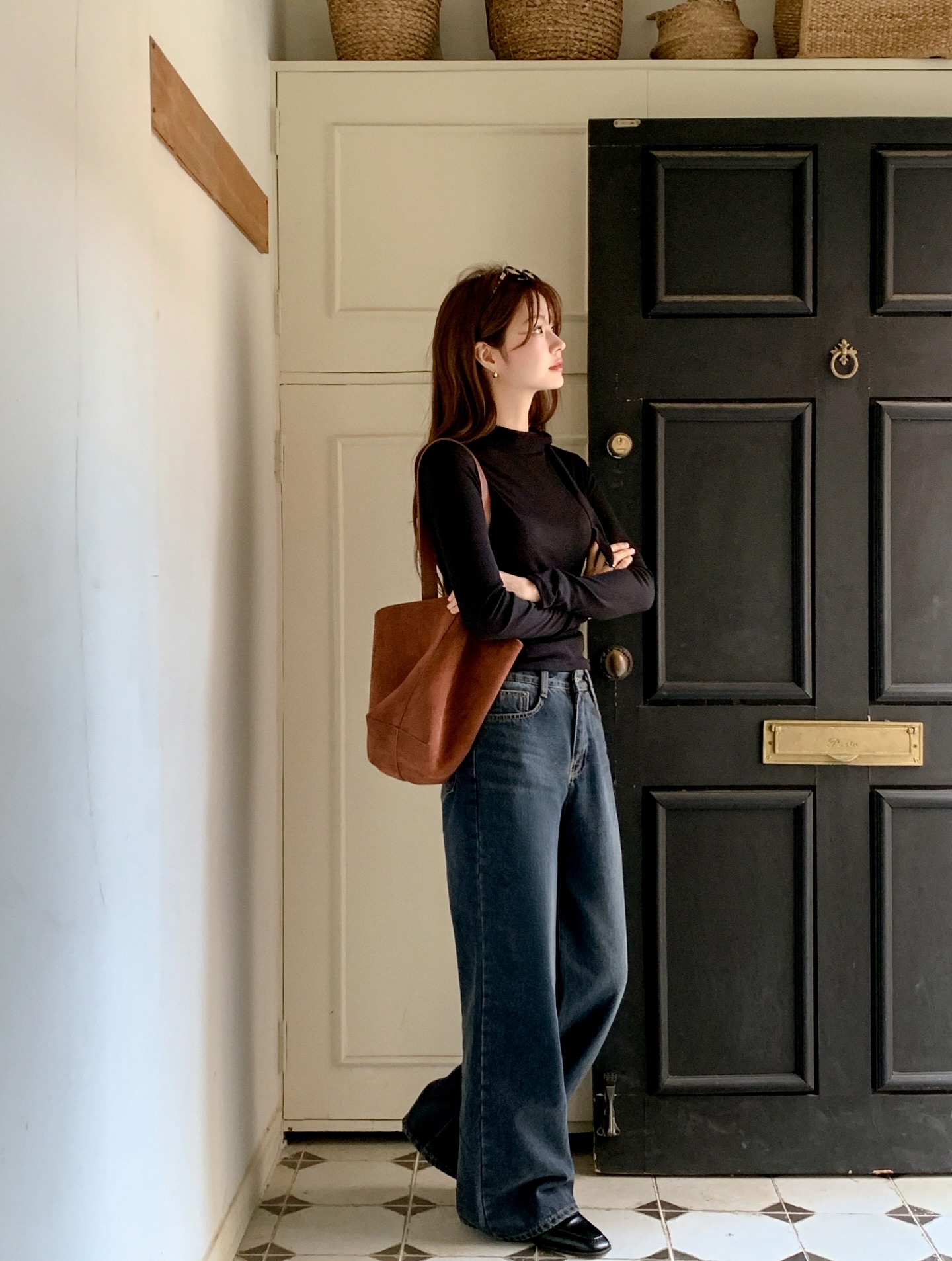 Sáng suốt nhất là sắm 4 kiểu áo dài tay này cho Tết, mặc lên trẻ ra vài tuổi- Ảnh 10.