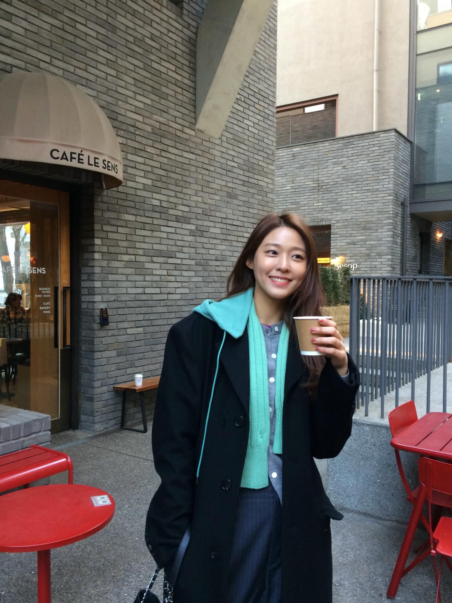 Mỹ nữ đóng cùng Song Hye Kyo trong siêu phẩm sắp chiếu: Nhan sắc như thiên thần, style xuất sắc- Ảnh 8.