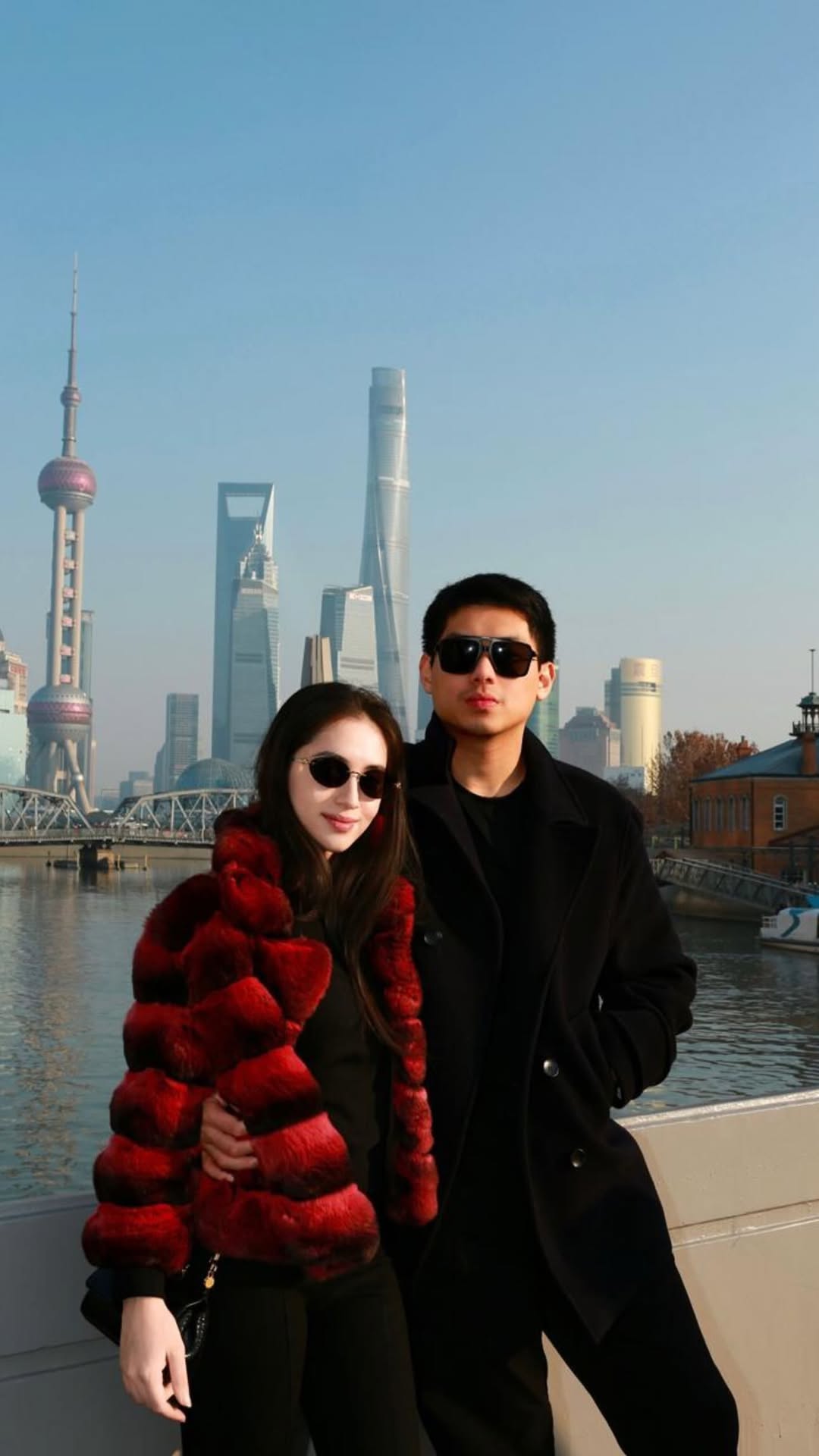 "Bạch nguyệt quang" của thiếu gia út nhà tỷ phú Jonathan Hạnh Nguyễn tự công khai điều giấu kín 3 năm- Ảnh 9. "Bạch nguyệt quang" của thiếu gia út nhà tỷ phú Jonathan Hạnh Nguyễn tự công khai điều giấu kín 3 năm- Ảnh 9.