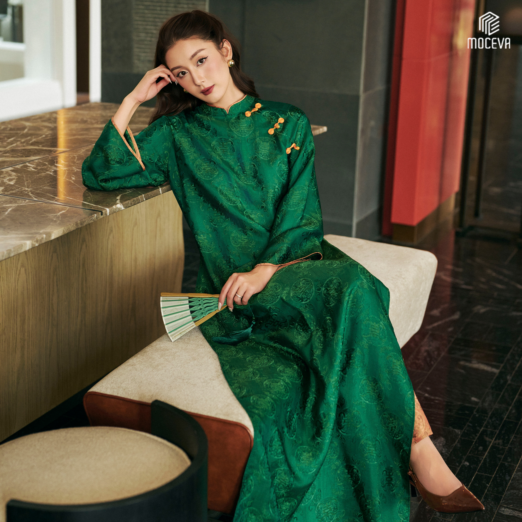 Áo dài Tết tôn da: Chọn đúng gam màu để ngay cả da ngăm đen cũng "ăn hình" tuyệt đối- Ảnh 7.