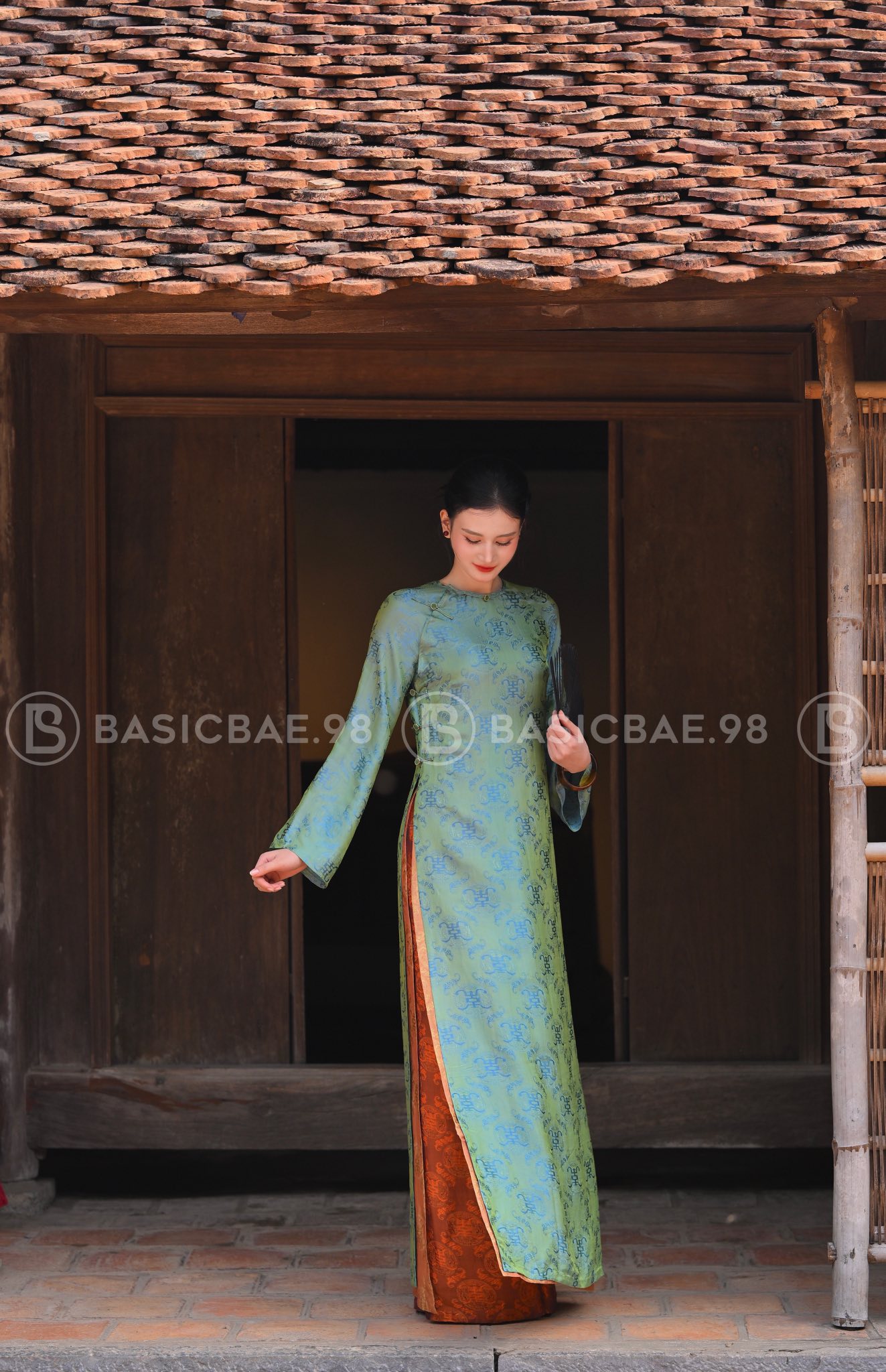 Áo dài Tết tôn da: Chọn đúng gam màu để ngay cả da ngăm đen cũng "ăn hình" tuyệt đối- Ảnh 8.