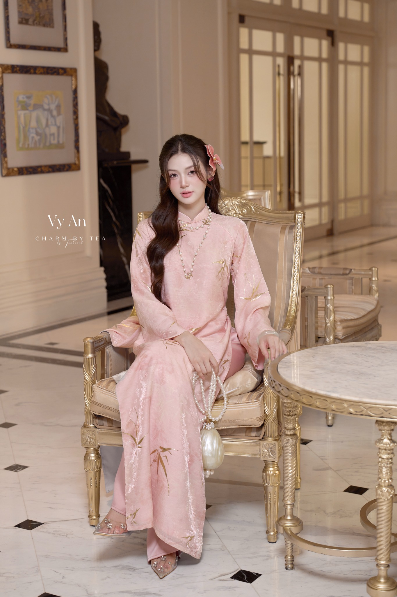 Áo dài Tết tôn da: Chọn đúng gam màu để ngay cả da ngăm đen cũng "ăn hình" tuyệt đối- Ảnh 3.