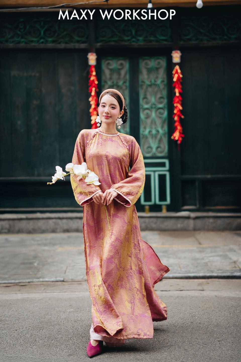 Áo dài Tết tôn da: Chọn đúng gam màu để ngay cả da ngăm đen cũng "ăn hình" tuyệt đối- Ảnh 4.