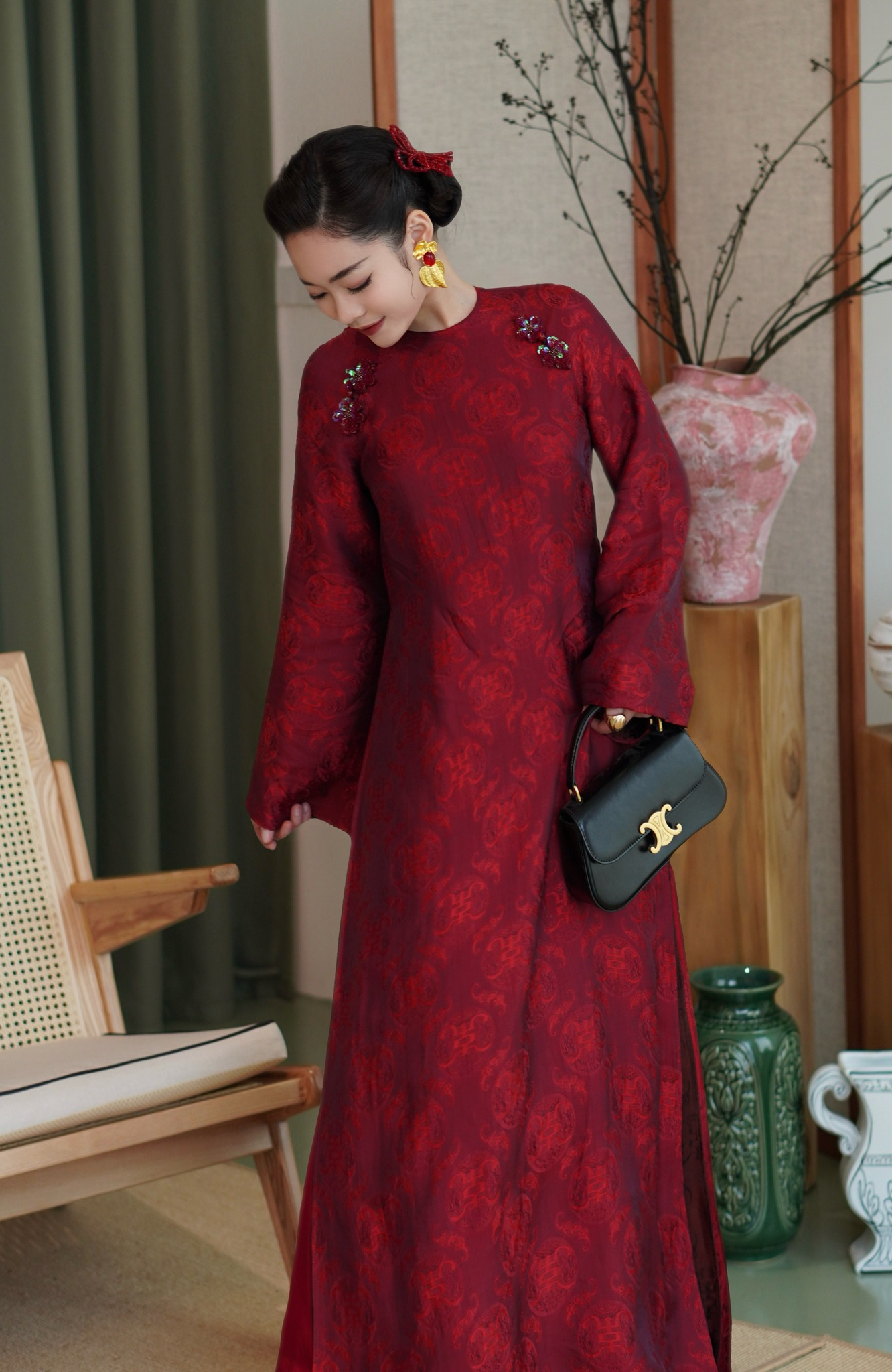 Áo dài Tết tôn da: Chọn đúng gam màu để ngay cả da ngăm đen cũng "ăn hình" tuyệt đối- Ảnh 6.