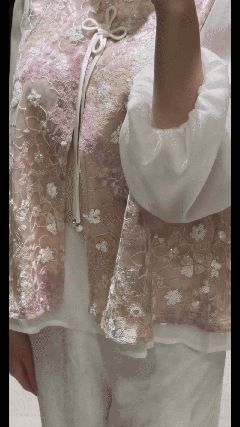 Cận vòng 2 của Đỗ Hà giữa lúc vướng tin đang mang thai- Ảnh 1. Cận vòng 2 của Đỗ Hà giữa lúc vướng tin đang mang thai- Ảnh 1.