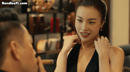 Phim Việt gây sốc vì cảnh 18+ thô thiển: Cặp chính lệch nhau 22 tuổi, xem đến đâu "nóng mặt" đến đó- Ảnh 2. Phim Việt gây sốc vì cảnh 18+ thô thiển: Cặp chính lệch nhau 22 tuổi, xem đến đâu "nóng mặt" đến đó- Ảnh 2.