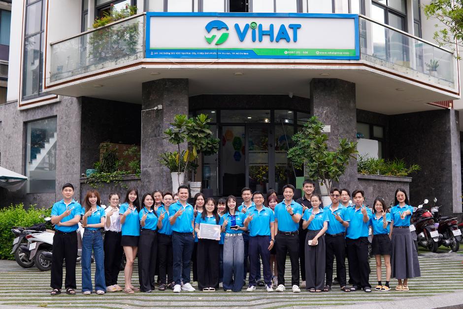 Ghi dấu tăng trưởng 2025: ViHAT nhận giải "Outstanding Growth Partner 2025" từ Zalo Business Solutions- Ảnh 3. Ghi dấu tăng trưởng 2025: ViHAT nhận giải "Outstanding Growth Partner 2025" từ Zalo Business Solutions- Ảnh 3.