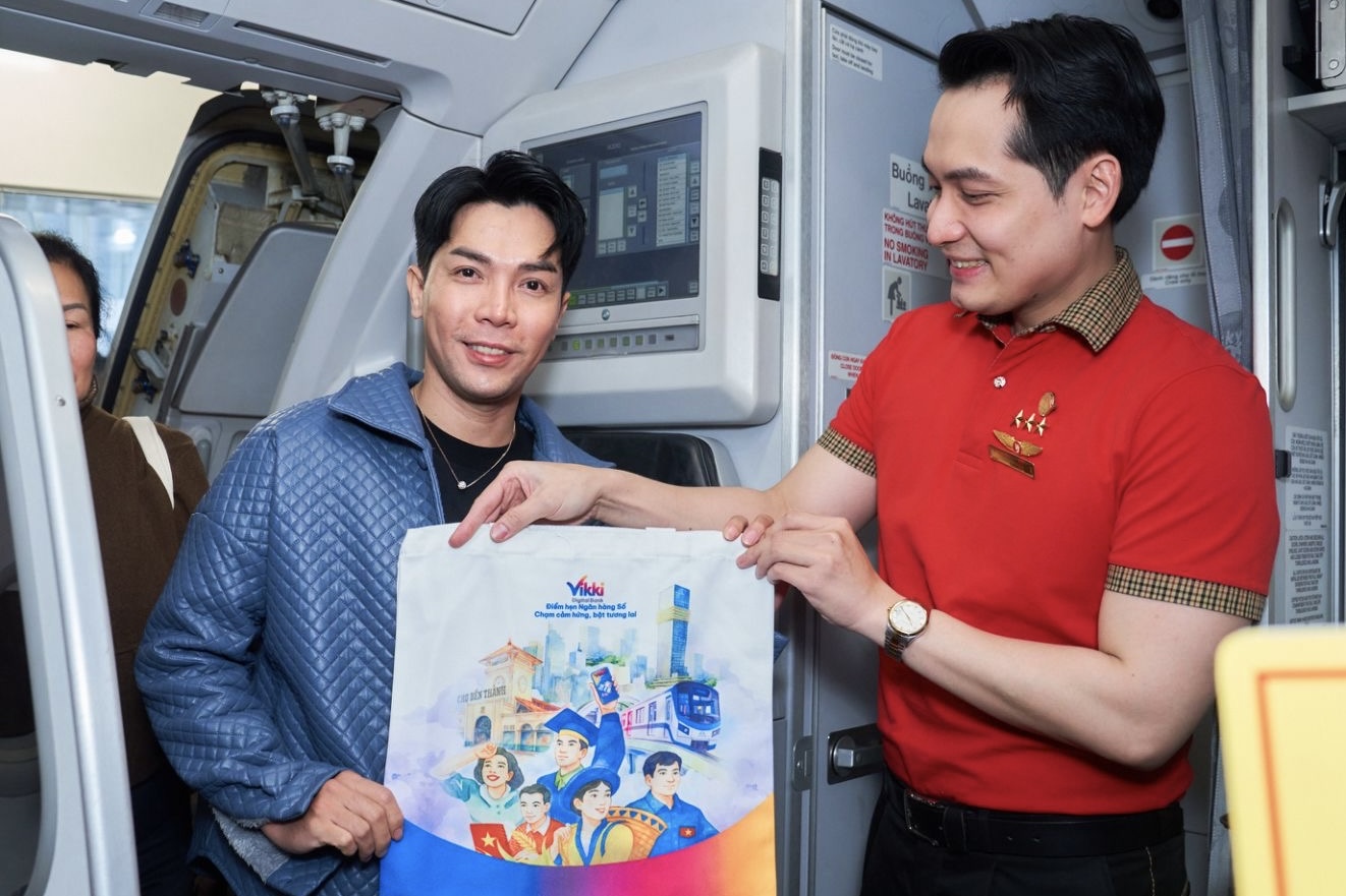 Trải nghiệm không khí lễ hội rộn ràng trên những chuyến bay Vietjet- Ảnh 2. Trải nghiệm không khí lễ hội rộn ràng trên những chuyến bay Vietjet- Ảnh 2.