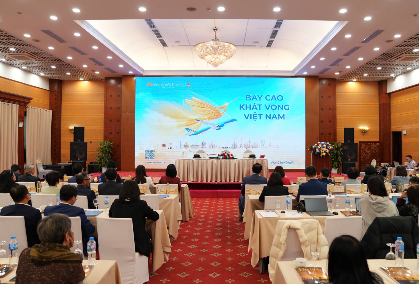Vietnam Airlines hợp tác cùng Cục Du lịch Quốc gia Việt Nam ra mắt chuỗi hoạt động “Bay cao khát vọng Việt Nam”- Ảnh 1.