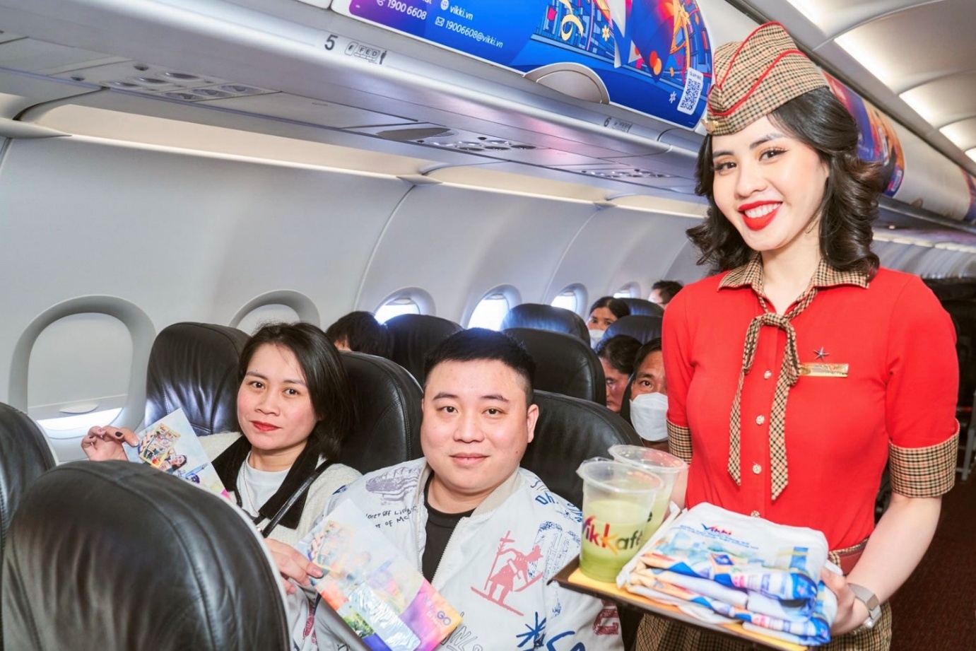 Trải nghiệm không khí lễ hội rộn ràng trên những chuyến bay Vietjet- Ảnh 5. Trải nghiệm không khí lễ hội rộn ràng trên những chuyến bay Vietjet- Ảnh 5.
