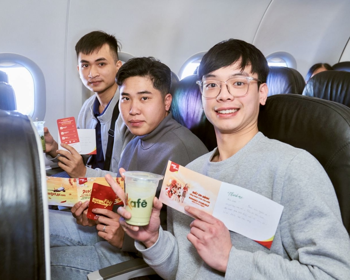 Trải nghiệm không khí lễ hội rộn ràng trên những chuyến bay Vietjet- Ảnh 10. Trải nghiệm không khí lễ hội rộn ràng trên những chuyến bay Vietjet- Ảnh 10.