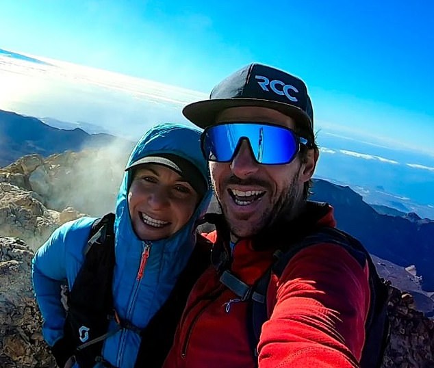 Nhà leo núi bị kết tội ngộ sát khi bỏ mặc bạn gái chết trên núi tuyết lúc 2h sáng- Ảnh 1. Nhà leo núi bị kết tội ngộ sát khi bỏ mặc bạn gái chết trên núi tuyết lúc 2h sáng- Ảnh 1.