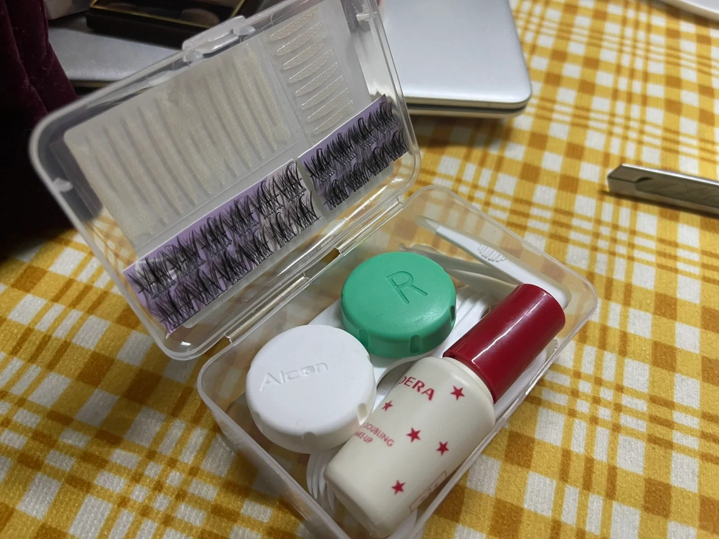 Mẹ không mua hộp lưu trữ, vẫn giữ nhà ngăn nắp hoàn hảo: 12 mẹo tận dụng đồ cũ khiến tôi thật sự nể phục- Ảnh 15.