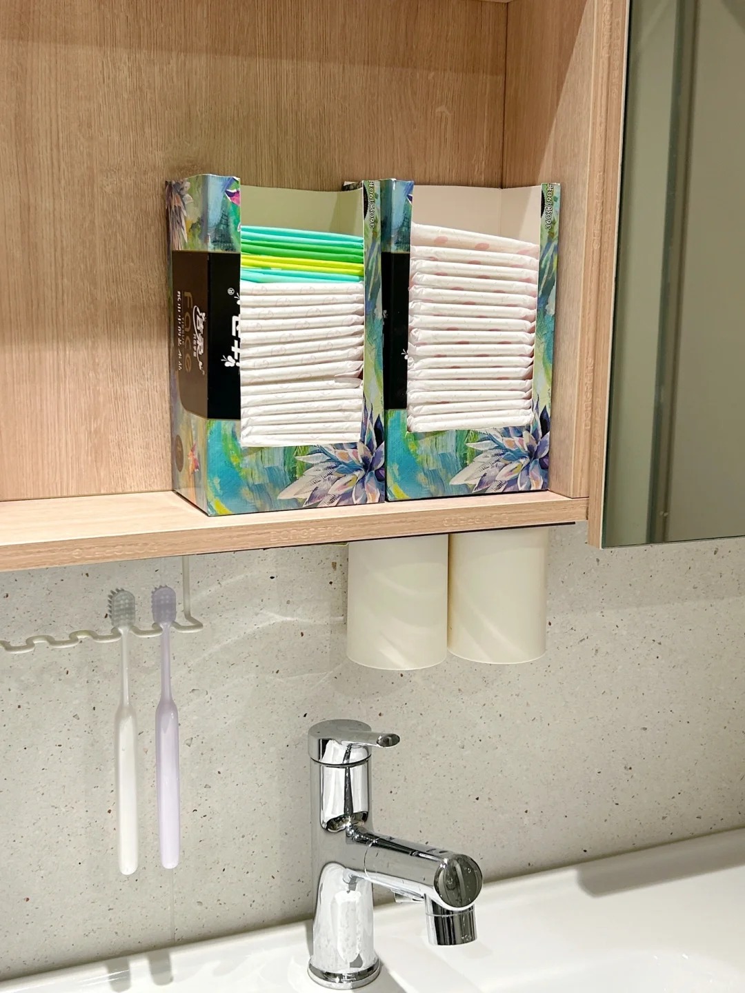 Mẹ không mua hộp lưu trữ, vẫn giữ nhà ngăn nắp hoàn hảo: 12 mẹo tận dụng đồ cũ khiến tôi thật sự nể phục- Ảnh 4.