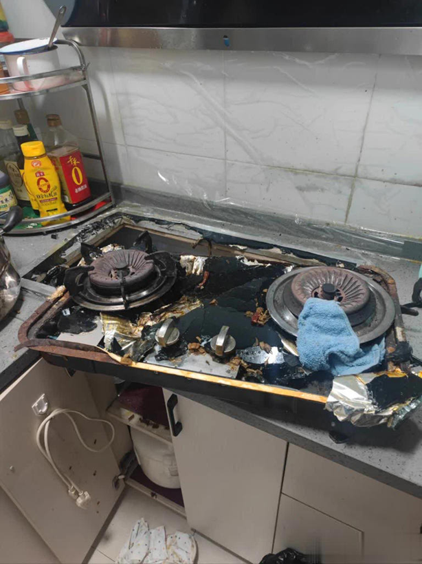 Nấu ăn đừng l&agrave;m 3 việc n&agrave;y b&ecirc;n cạnh, coi chừng &ldquo;nổ tung&rdquo; cả gian bếp- Ảnh 3.