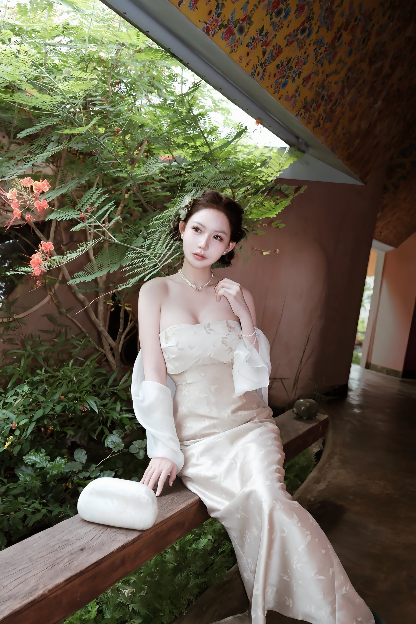 Chụp ảnh Tết phong cách "trà đạo", hot girl khiến người xem ngợp thở vì quá đỗi quyến rũ- Ảnh 6.